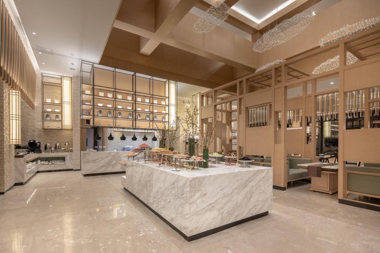 Howard Johnson Huashuiwan Hot Springs Resort เฉิงตู ภายนอก รูปภาพ