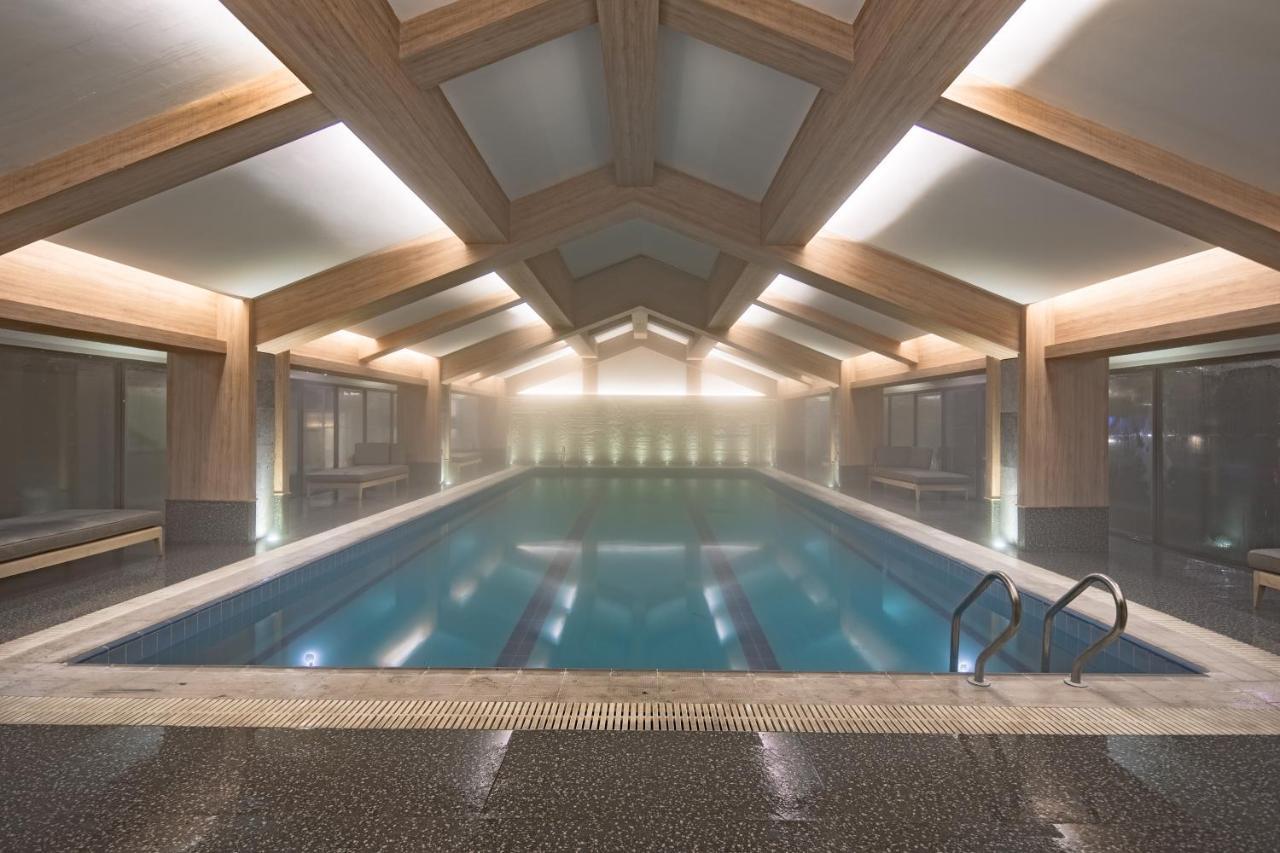 Howard Johnson Huashuiwan Hot Springs Resort เฉิงตู ภายนอก รูปภาพ